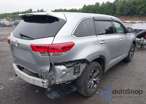 2018 Toyota Highlander Le Plus z USA, uszkodzony, nr VIN 5TDBZRFH1JS894086